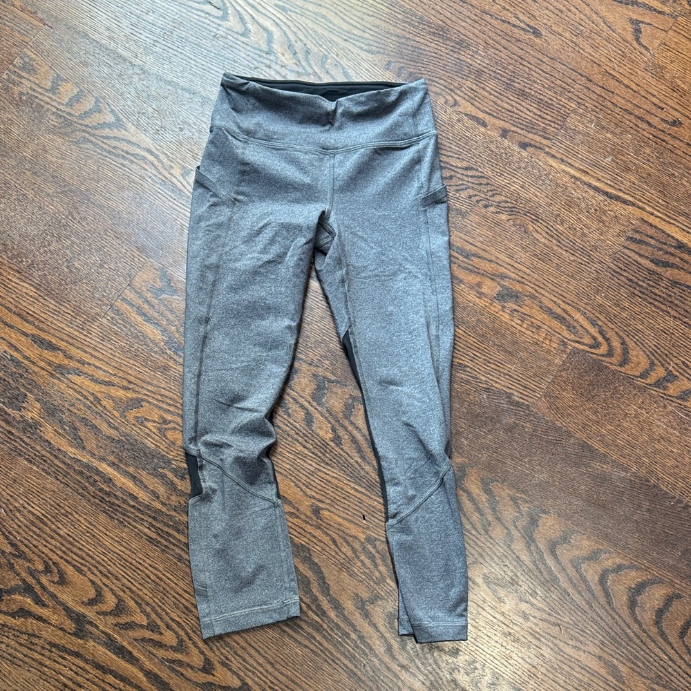 lululemon athletica Gray cropped leggings size 2